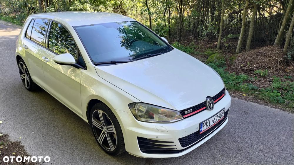 Volkswagen Golf 1.6 TDI BlueMotion Technology Cup - 9