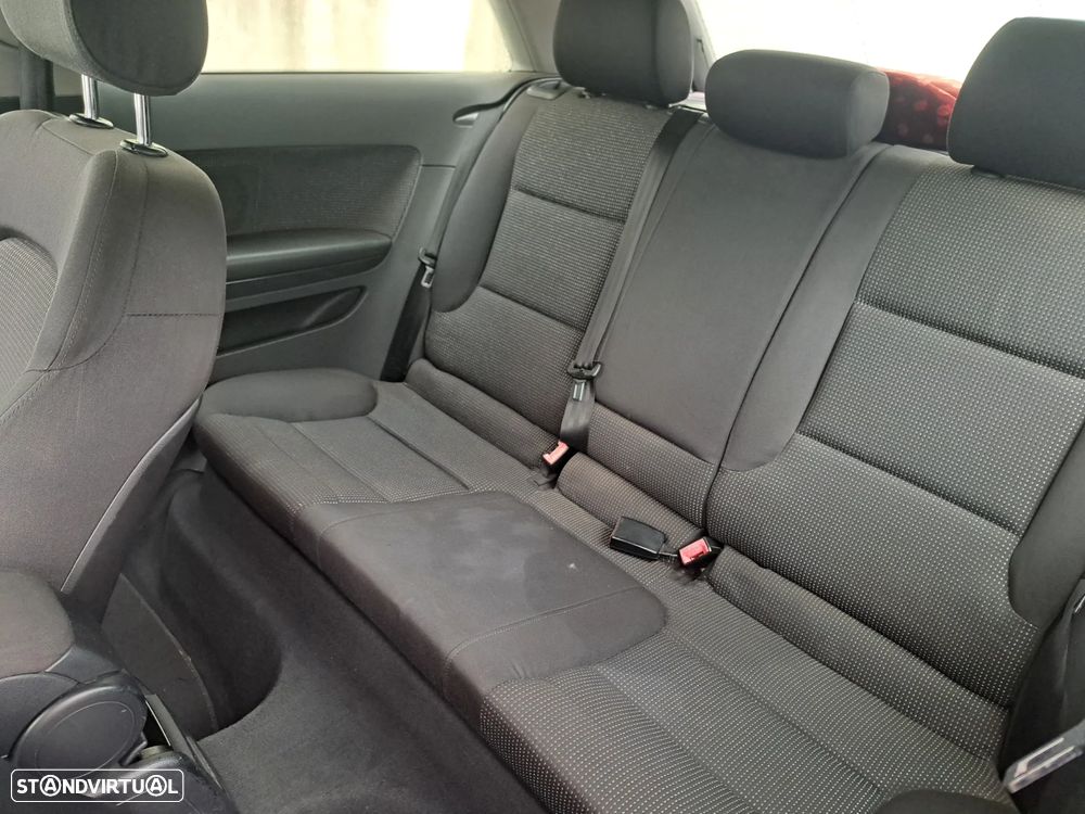 Audi A3 1.6 S-line - 8