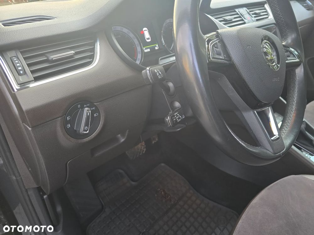 Skoda Octavia 2.0 TDI 4x4 DSG L&K - 34