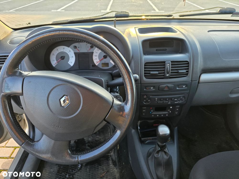 Renault Thalia 1.2 16V All Inclusive Euro5 - 7