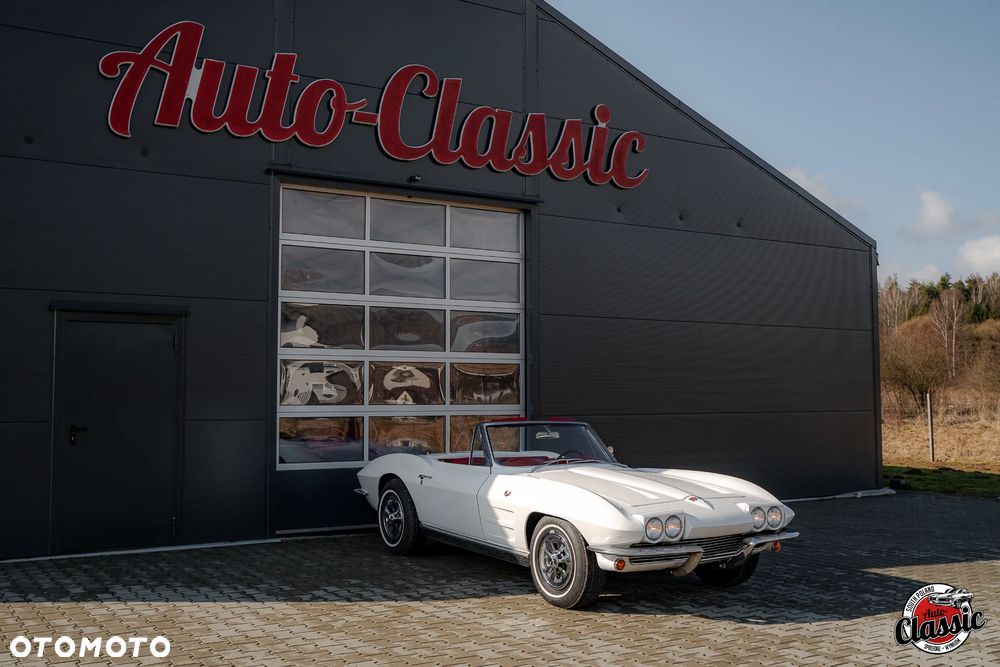 Chevrolet Corvette - 5
