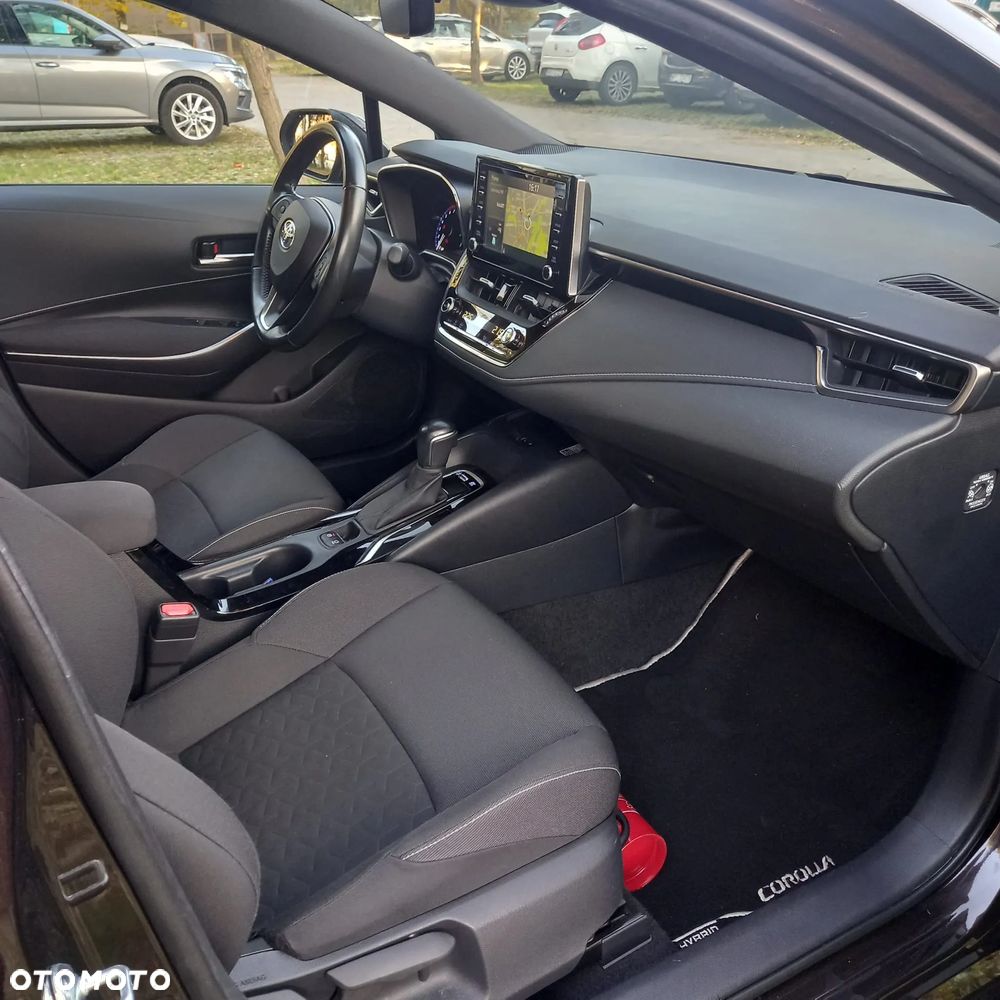 Toyota Corolla 1.8 Hybrid Comfort - 10