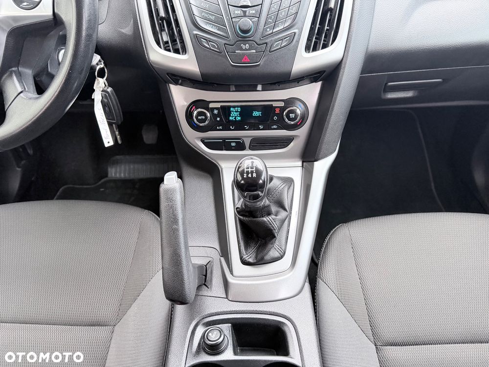 Ford Focus 1.6 Trend - 16