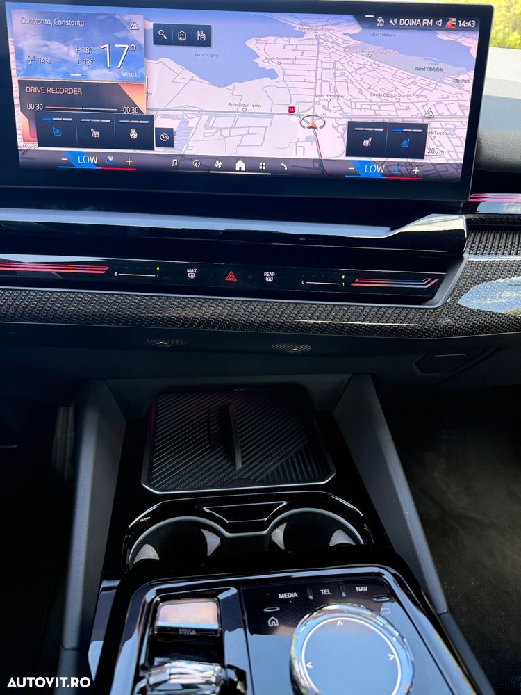 BMW Seria 5 520i AT MHEV - 8