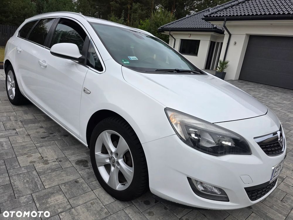 Opel Astra 1.4 T Enjoy - 1
