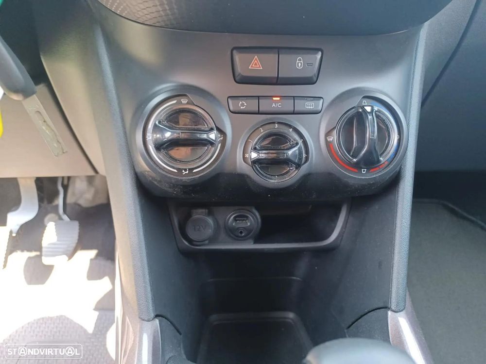 Peugeot 2008 - 12