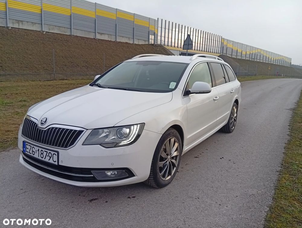 Skoda Superb 2.0 TDI Active - 2