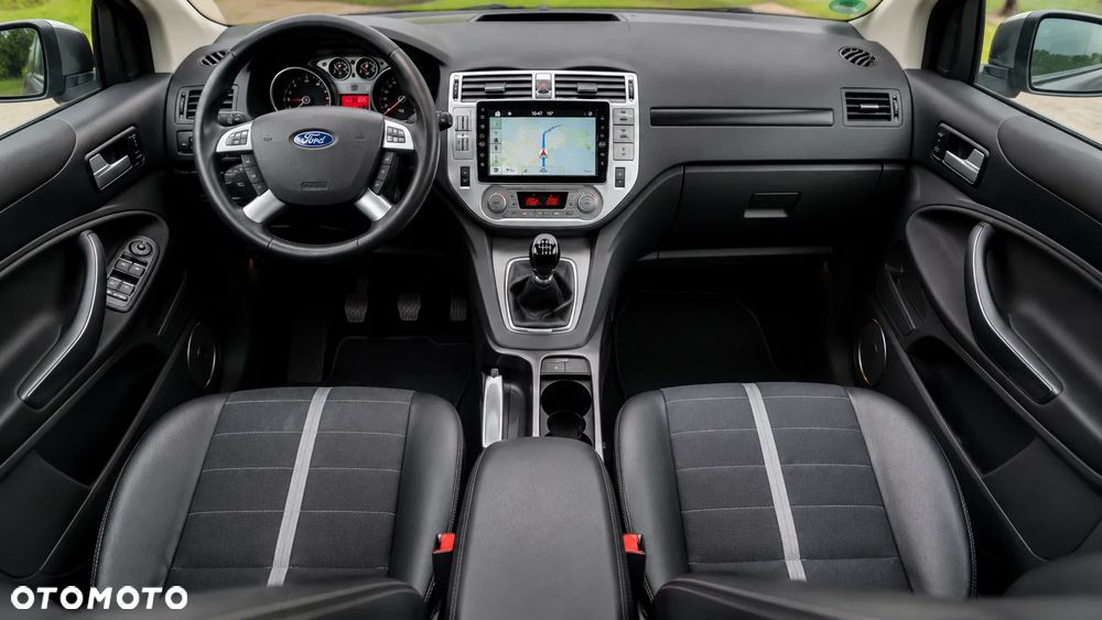 Ford Kuga 2.0 TDCi Titanium - 8