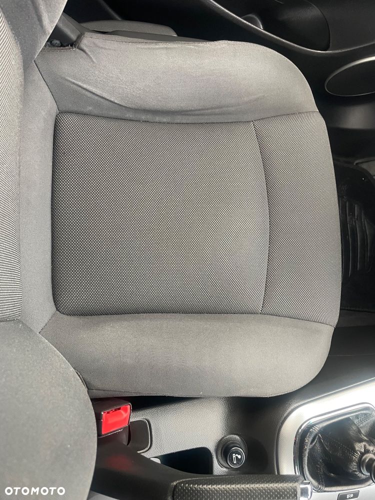 Chevrolet Cruze - 16