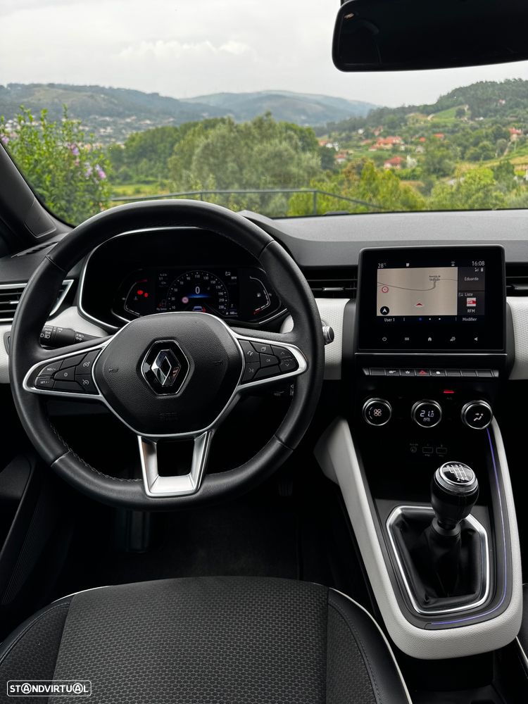 Renault Clio - 26