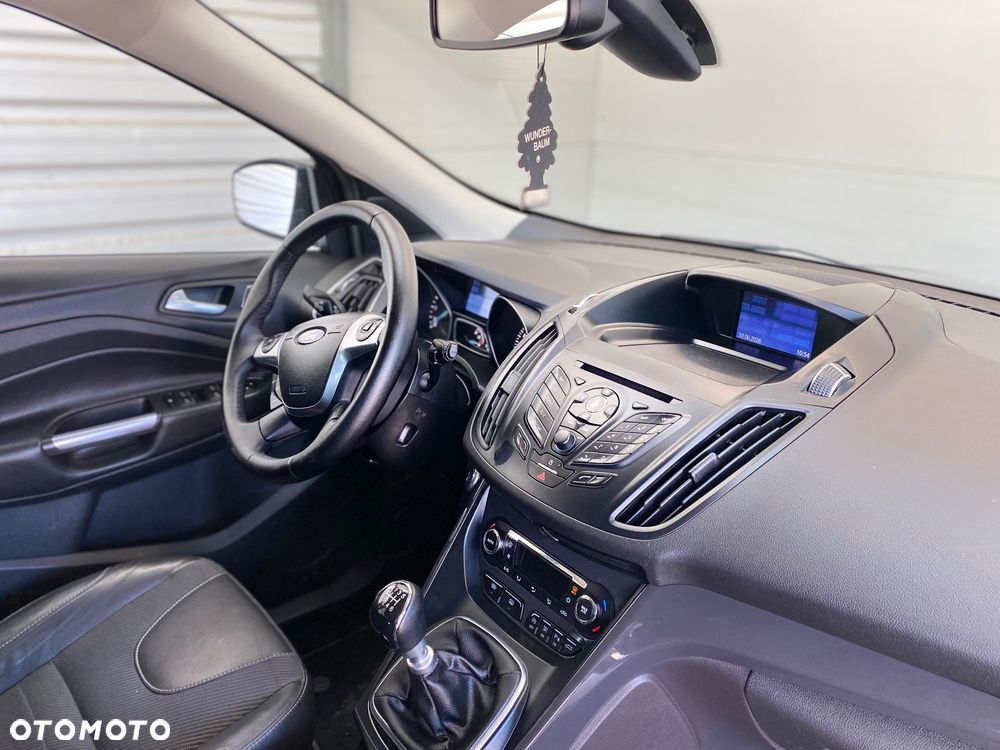 Ford Kuga 2.0 TDCi 4x4 Titanium - 12