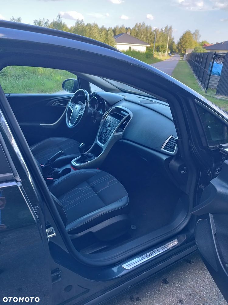 Opel Astra 1.4 T Edition 150 - 18