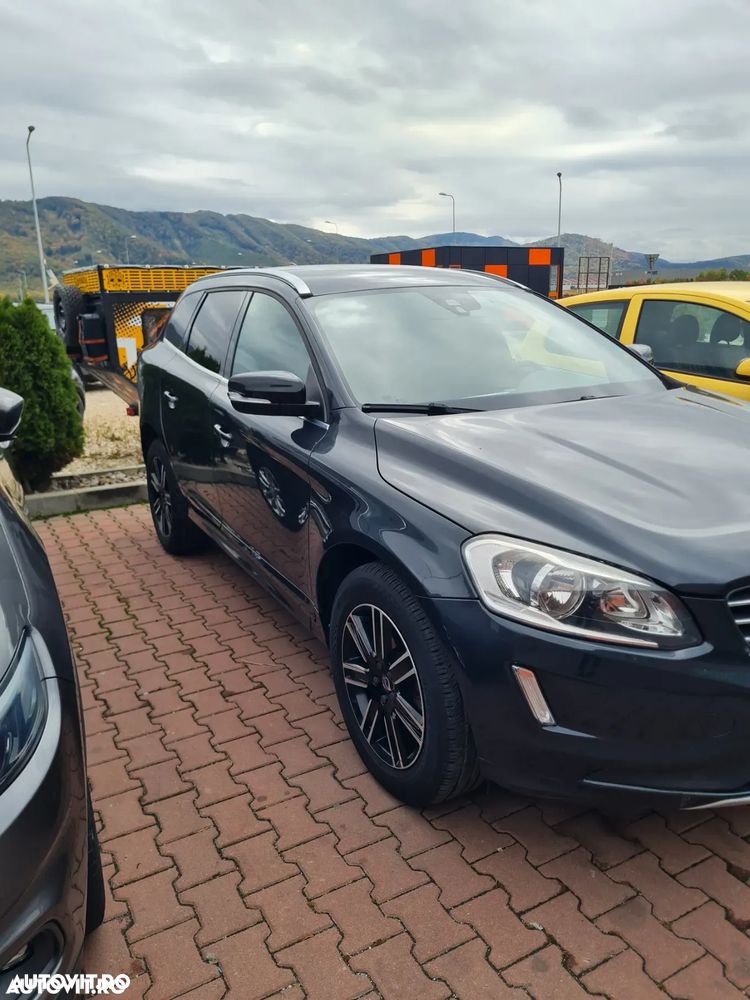 Volvo XC 60 - 8