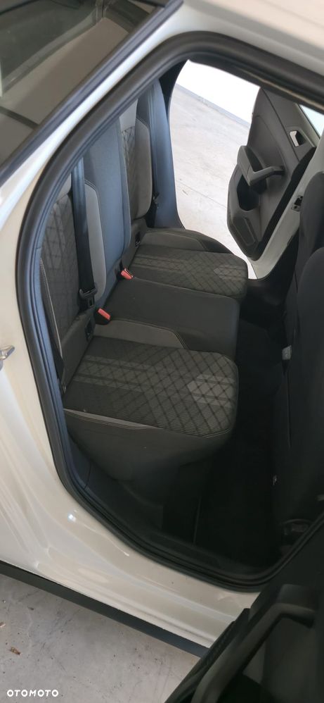 Volkswagen Polo 1.0 TSI OPF R-Line - 26
