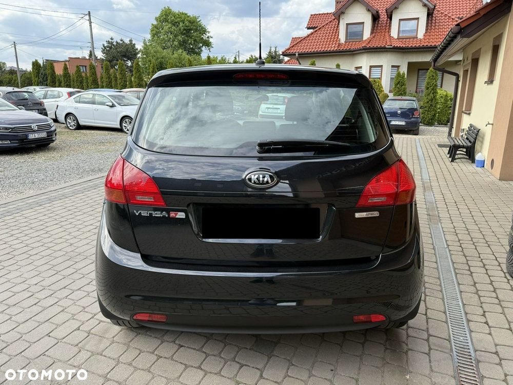 Kia Venga 1.4 CVVT Dream Team Edition - 8