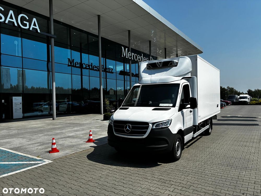 Mercedes-Benz Sprinter - 3