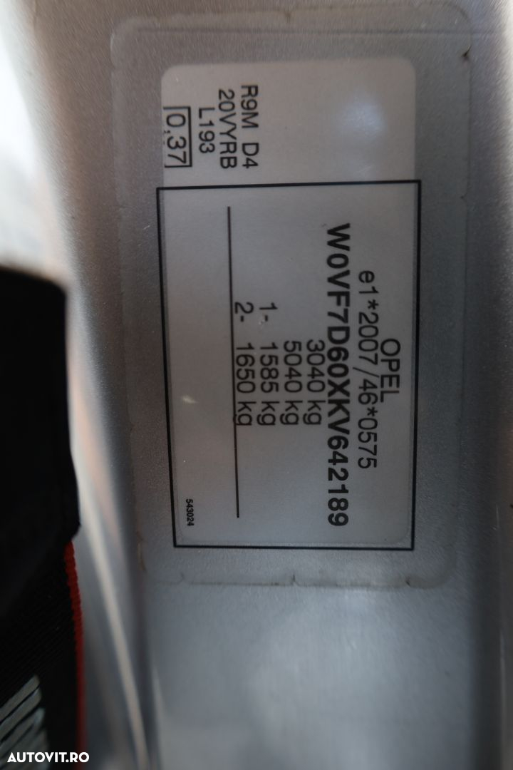 Opel Vivaro - 20