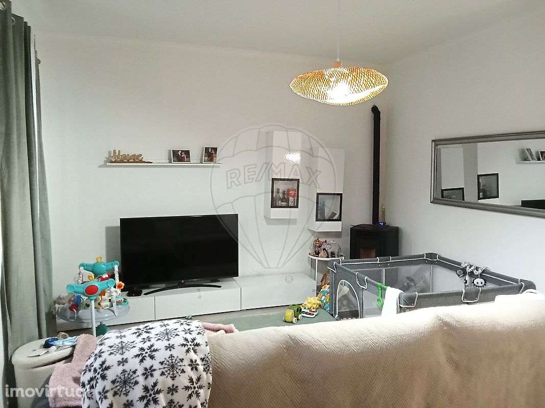 Moradia T2 para venda - Grande imagem: 3/19