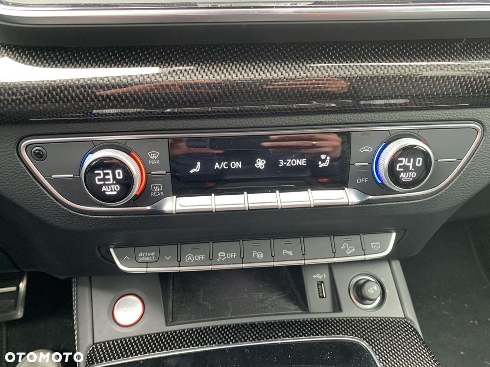 Audi SQ5 Sportback - 16