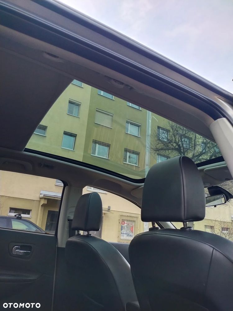 Nissan Qashqai 2.0 lounge - 10