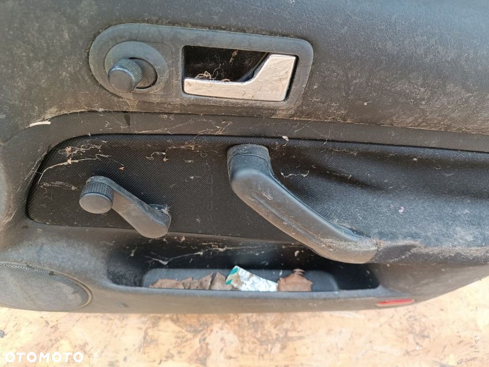 VW GOLF IV 4 DRZWI PRZÓD PRAWY PRAWA KOD LAK - 12