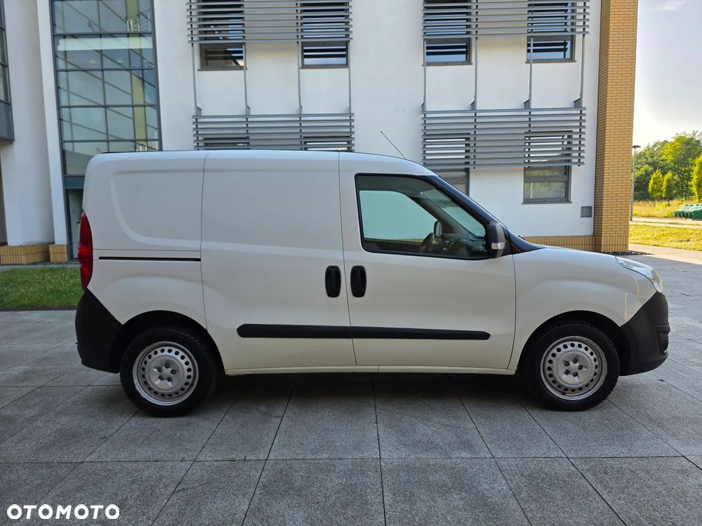 Opel COMBO - 4