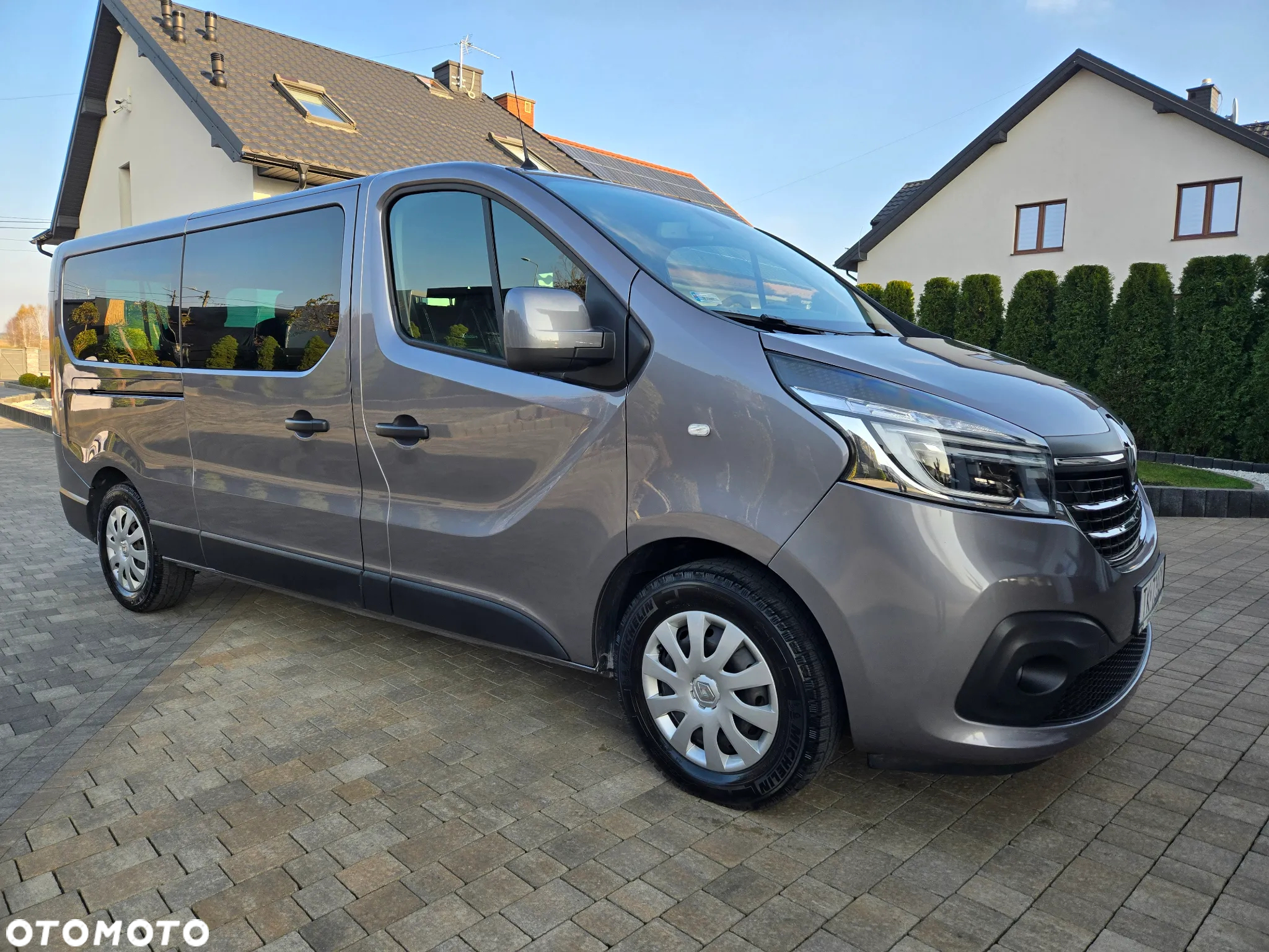 Renault Trafic Grand SpaceClass 2.0 dCi EDC - 3