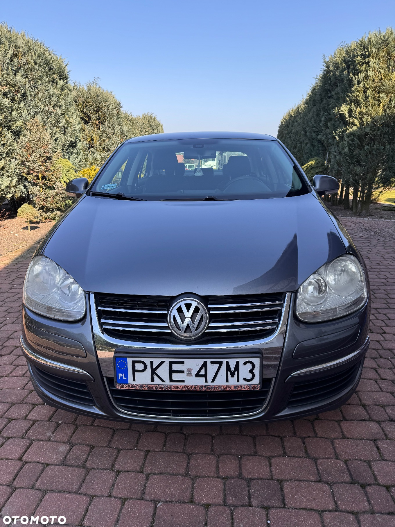 Volkswagen Jetta 1.6 FSI Trendline - 4