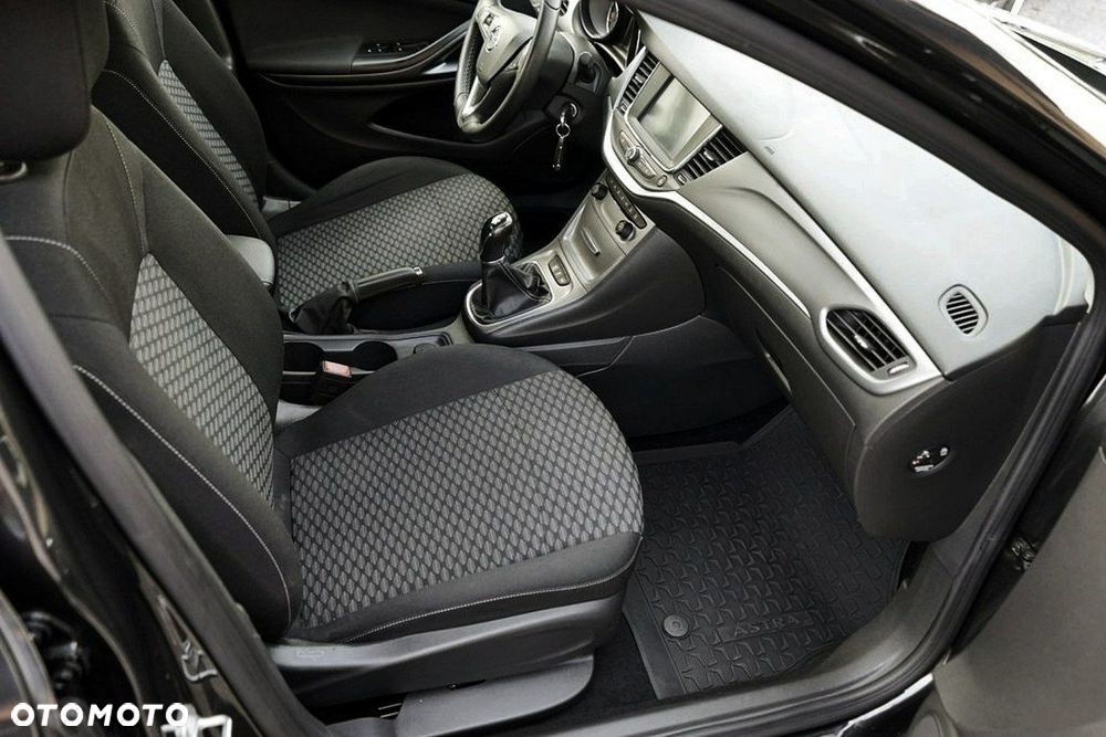 Opel Astra - 17