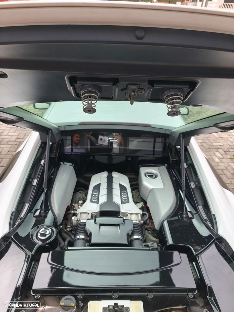 Audi R8 Coupé 4.2 FSI V8 quattro R-tronic - 11