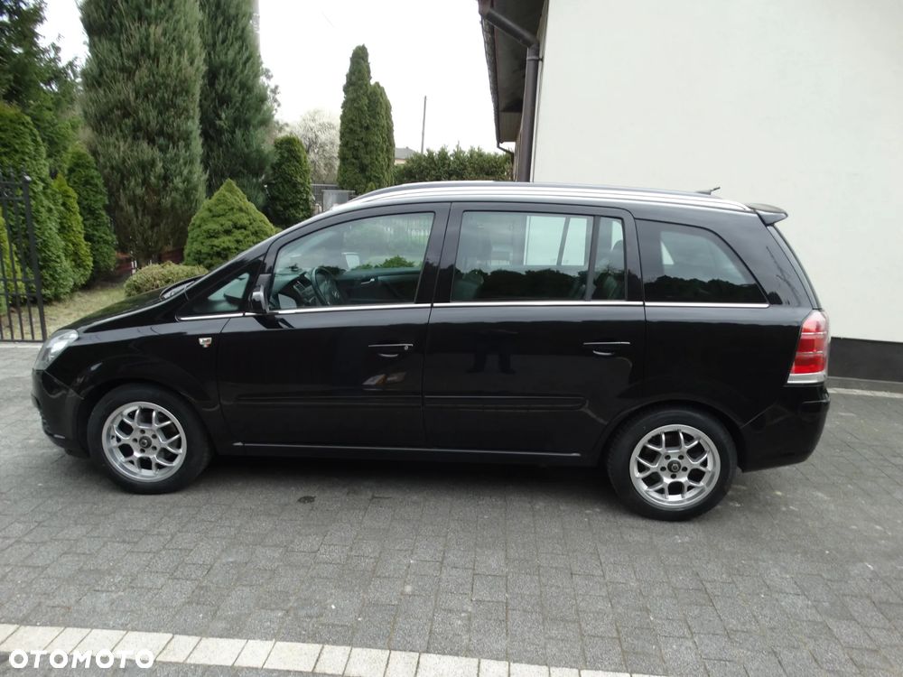 Opel Zafira 1.8 Cosmo - 3