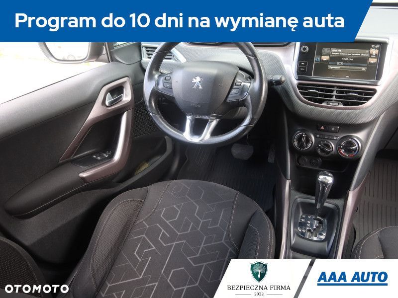 Peugeot 2008 - 9