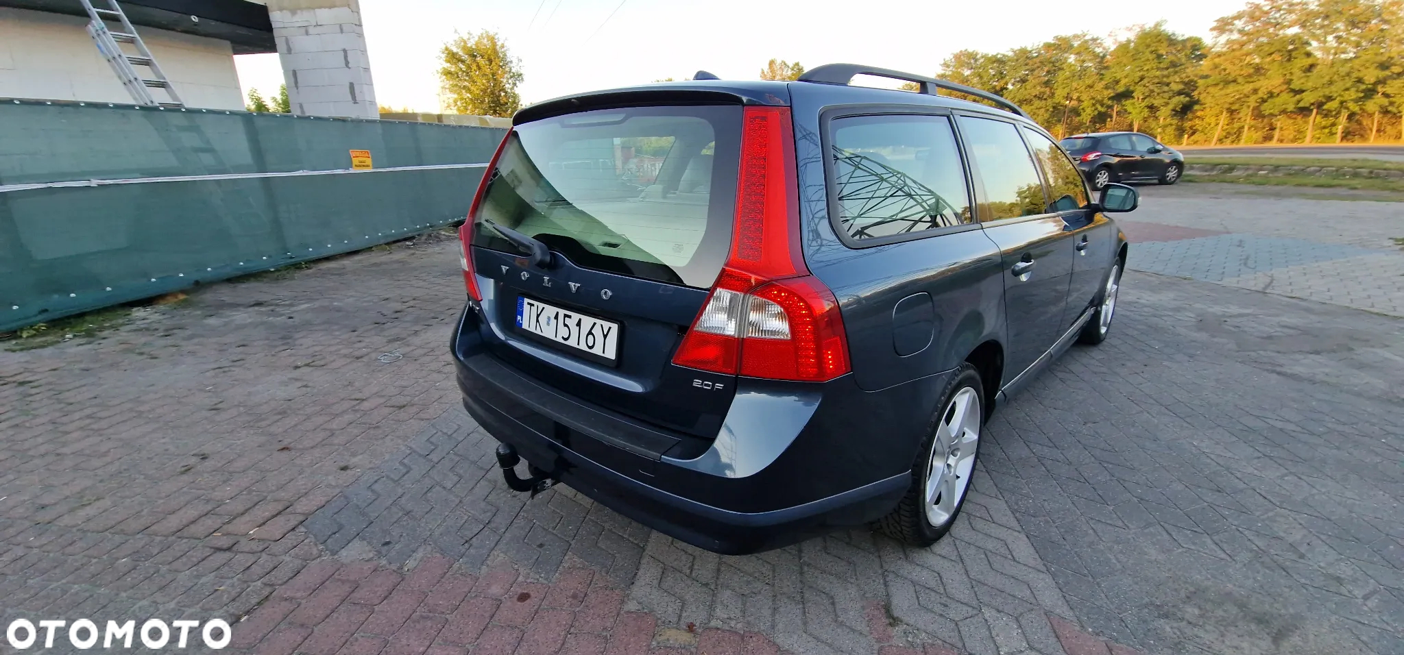 Volvo V70 2.0 Momentum - 32