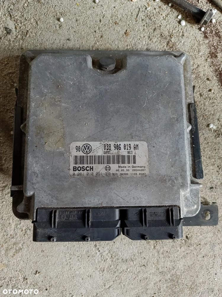 VOLKSWAGEN GOLF IV BORA 1.9 TDI STEROWNIK SILNIKA 038906019AM - 1
