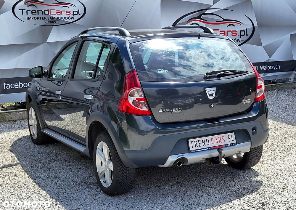 Dacia Sandero Stepway 1.6 - 6