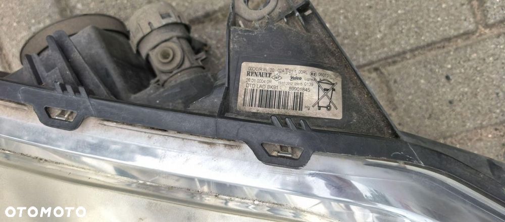 LAMPA LEWA PRAWA KPL. REFLEKTOR PRZÓD LEWY PRAWY RENAULT LAGUNA III 3 XENON - 5