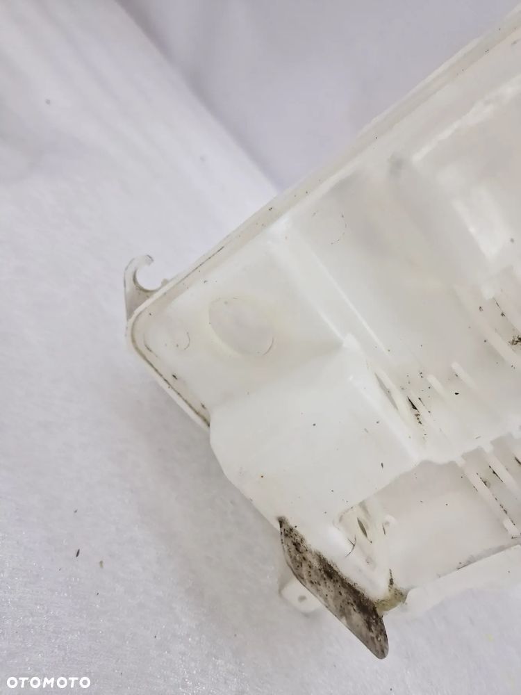 VW GOLF VII 7 5G0 / SEAT LEON 3 III / SKODA OCTAVIA 3 III 12- ZBIORNICZEK SPRYSKIWACZY , NR 5G0955453AE , NR AUKCJI ZS20 - 6