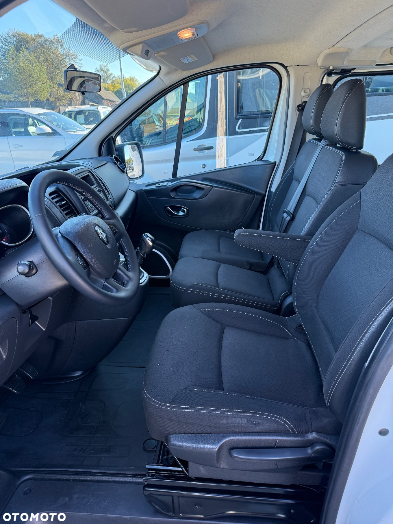 Renault Trafic 2.0 dCi L2H1 HD Business (bryg.) - 21