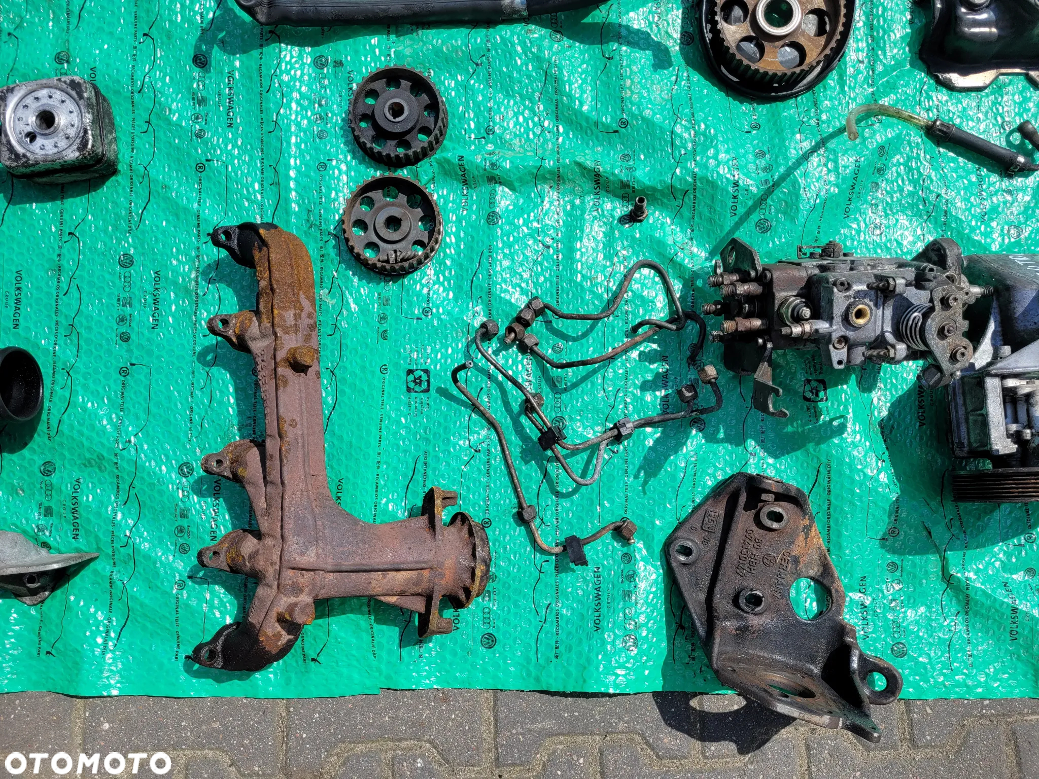ORYGINALNY OSPRZĘT SILNIKA VW T4 2.4 TDI - 6