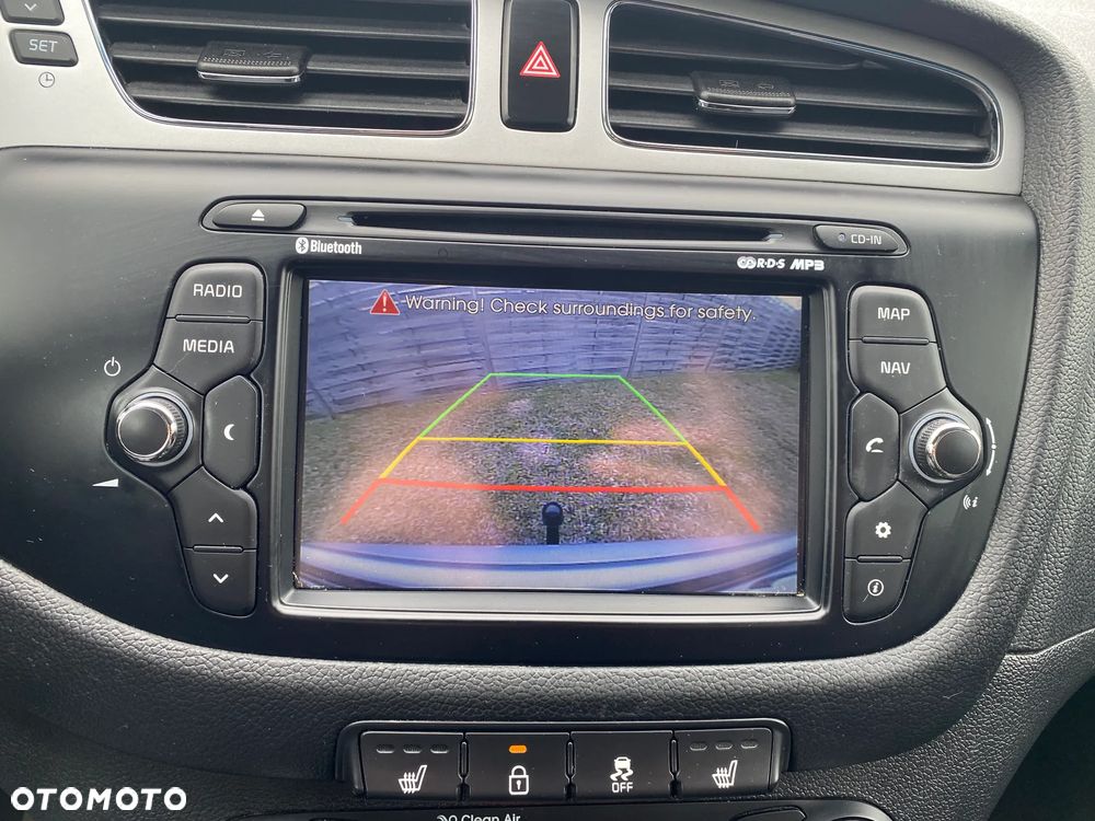 Kia Ceed 1.4 CVVT Dream Team Edition - 15