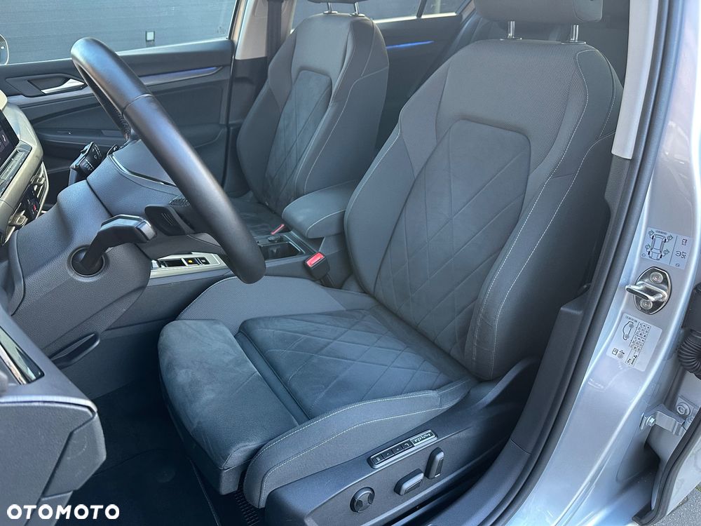 Volkswagen Golf - 25