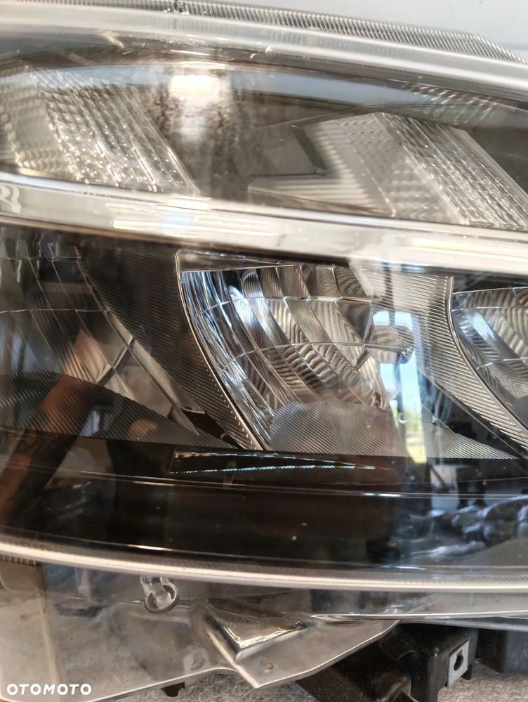 Suzuki SX4 S-Cross LIFT FULL LED PRZÓD STRONA PRAWA - 4