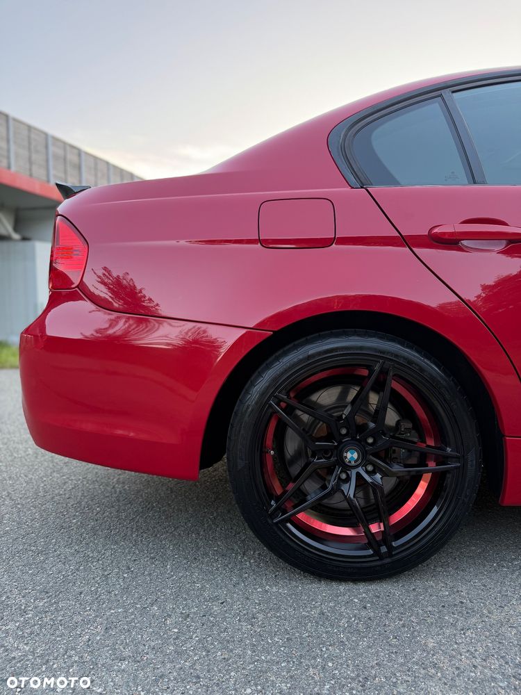 BMW Seria 3 330i - 5