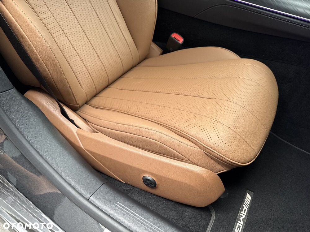 Mercedes-Benz Klasa E - 18