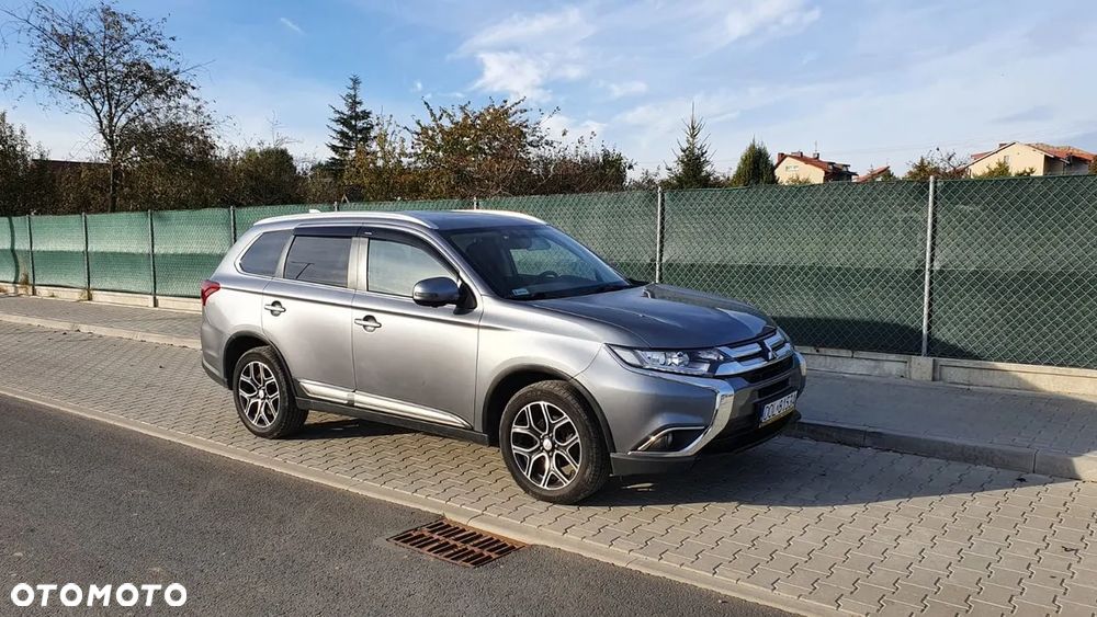 Mitsubishi Outlander - 14