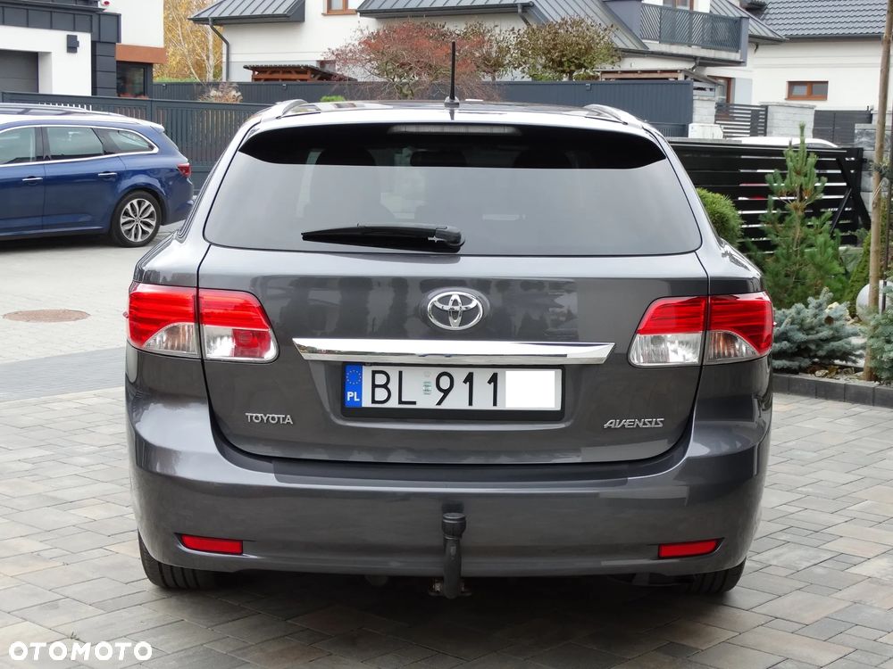 Toyota Avensis Combi 1.8 Business Edition - 28