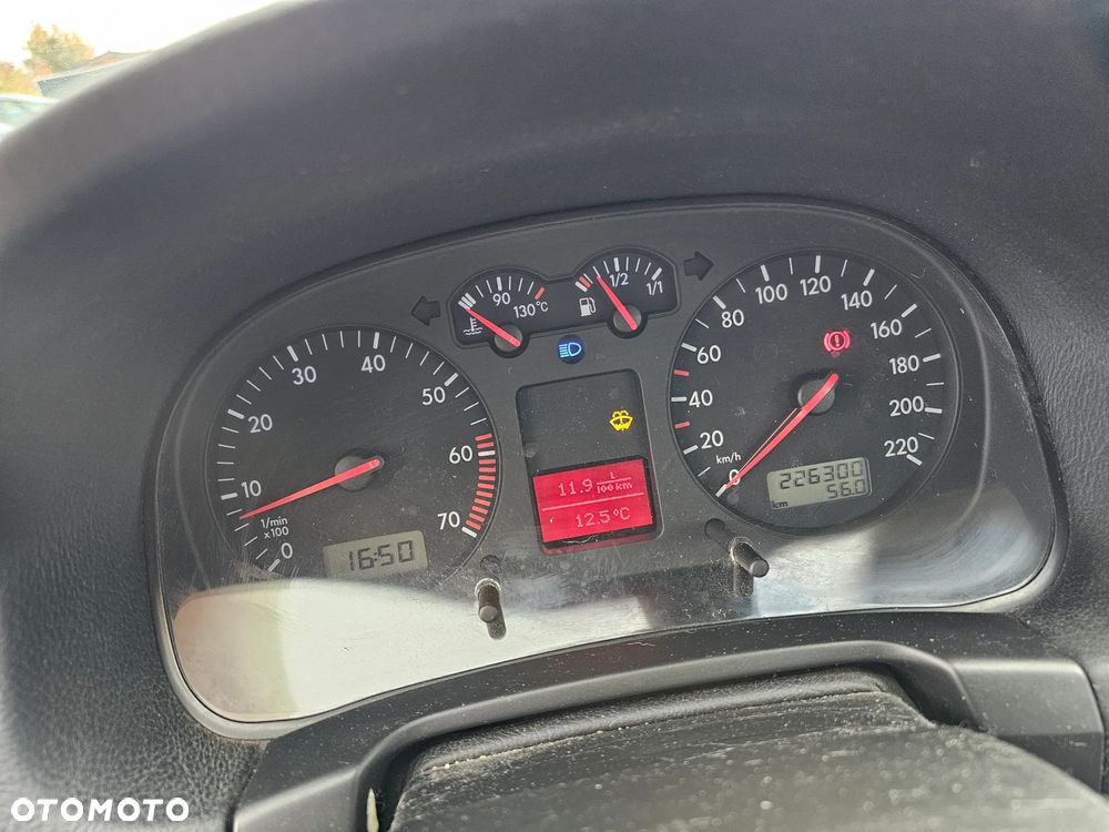 Volkswagen Golf - 19
