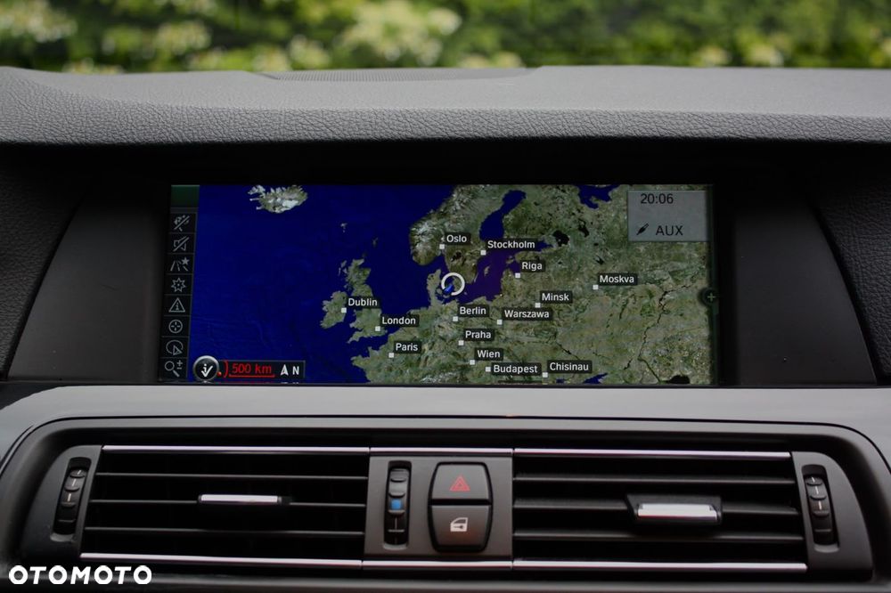 BMW Seria 5 525d - 14
