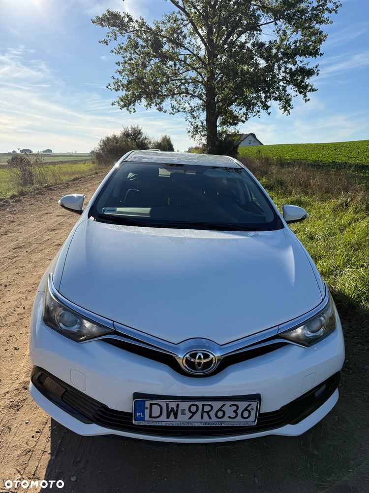 Toyota Auris - 11