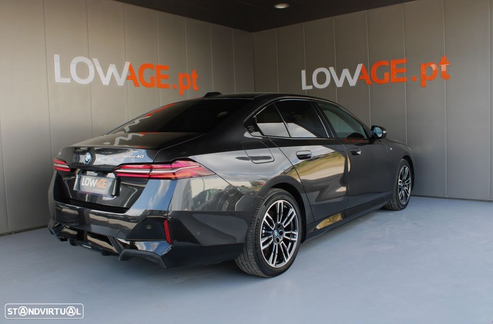 BMW i5 eDrive40 Pack Desportivo M - 33
